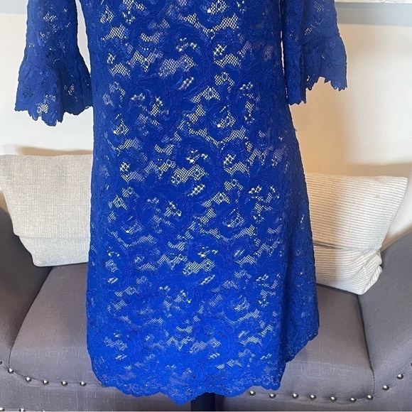 Eliza J Cobalt Blue Floral Lace Bell Sleeve Shift Dress Sz 4 - Picture 4 of 10